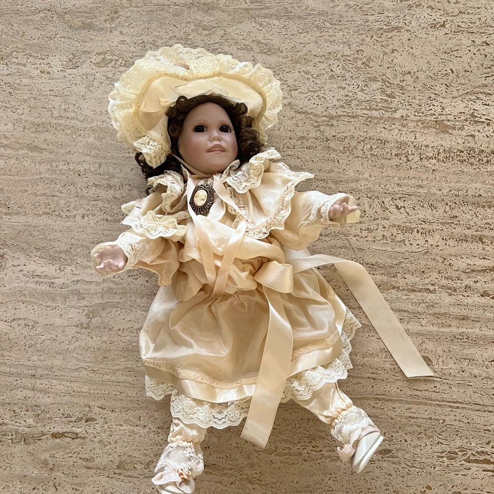 Vintage The Ashton-Drake Galleries Doll